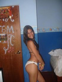 Cute mature latina with