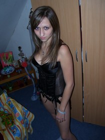 carolina cazadora desnuda