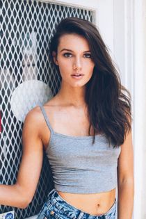 Candian girls young pussy