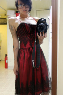 Blonde amateur Harlow West